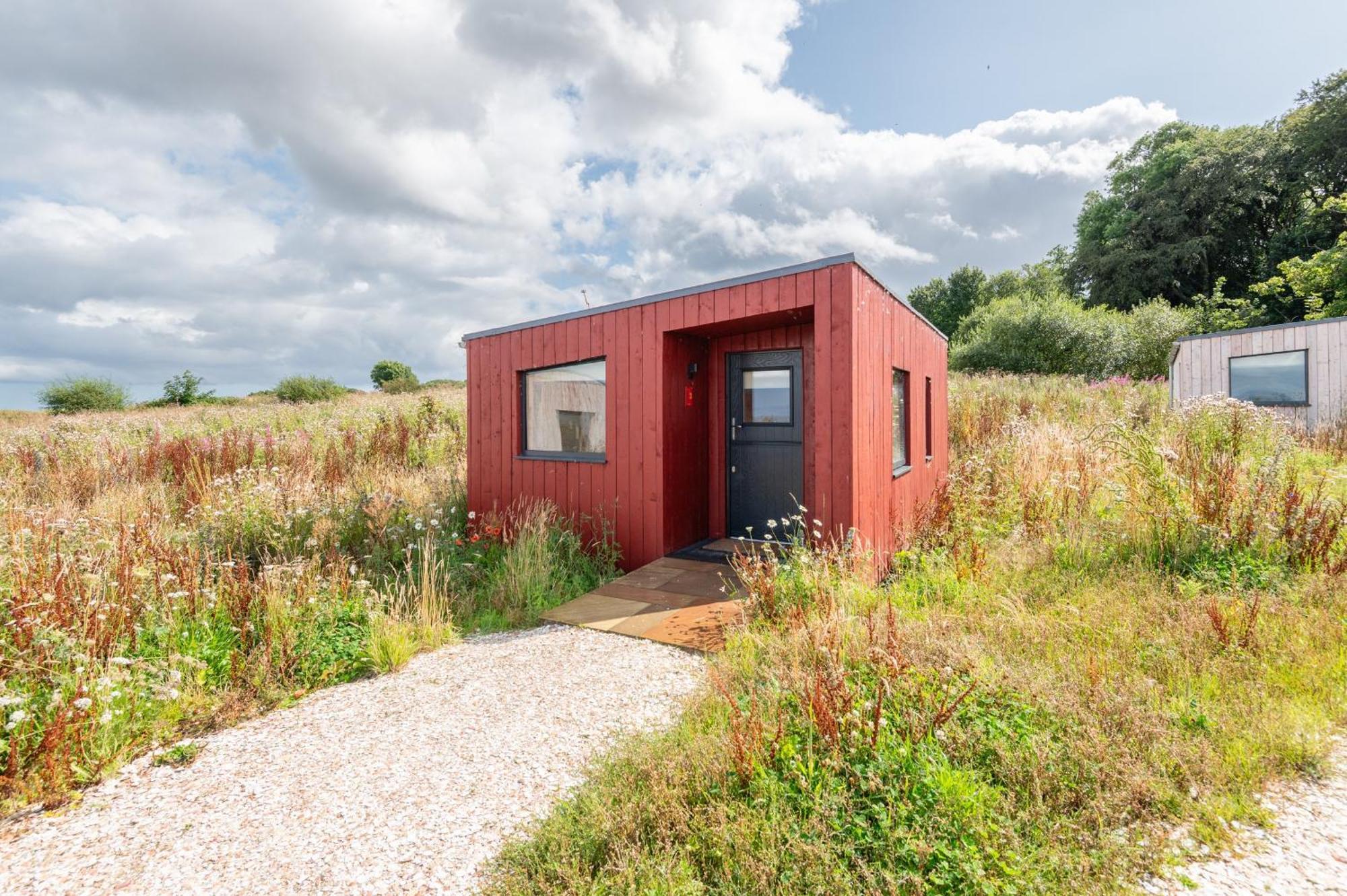 Rustic Cabins, Sea Views From Rewilded Farm With Highland Cows 세인트앤드루스 외부 사진