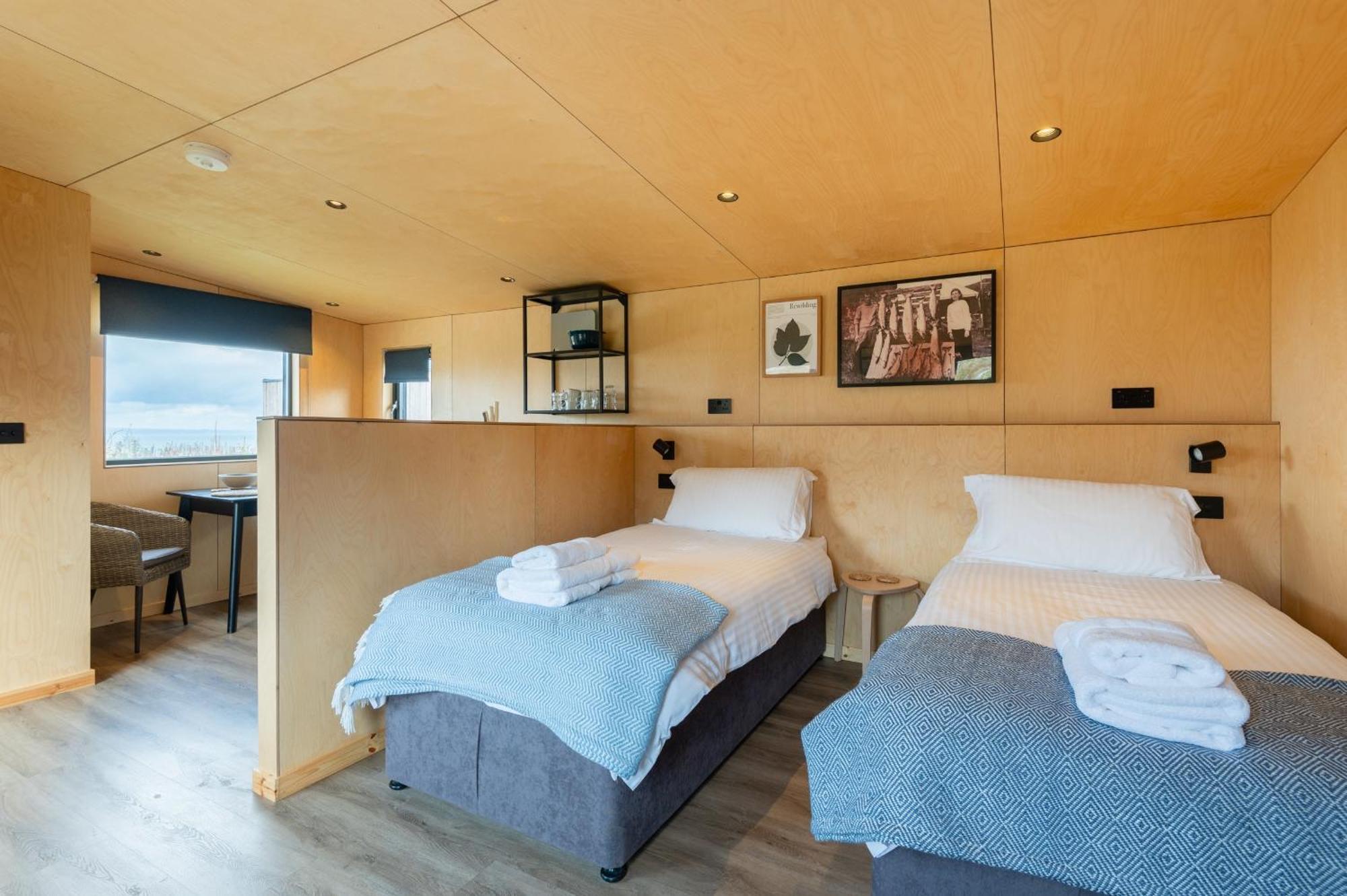 Rustic Cabins, Sea Views From Rewilded Farm With Highland Cows 세인트앤드루스 외부 사진